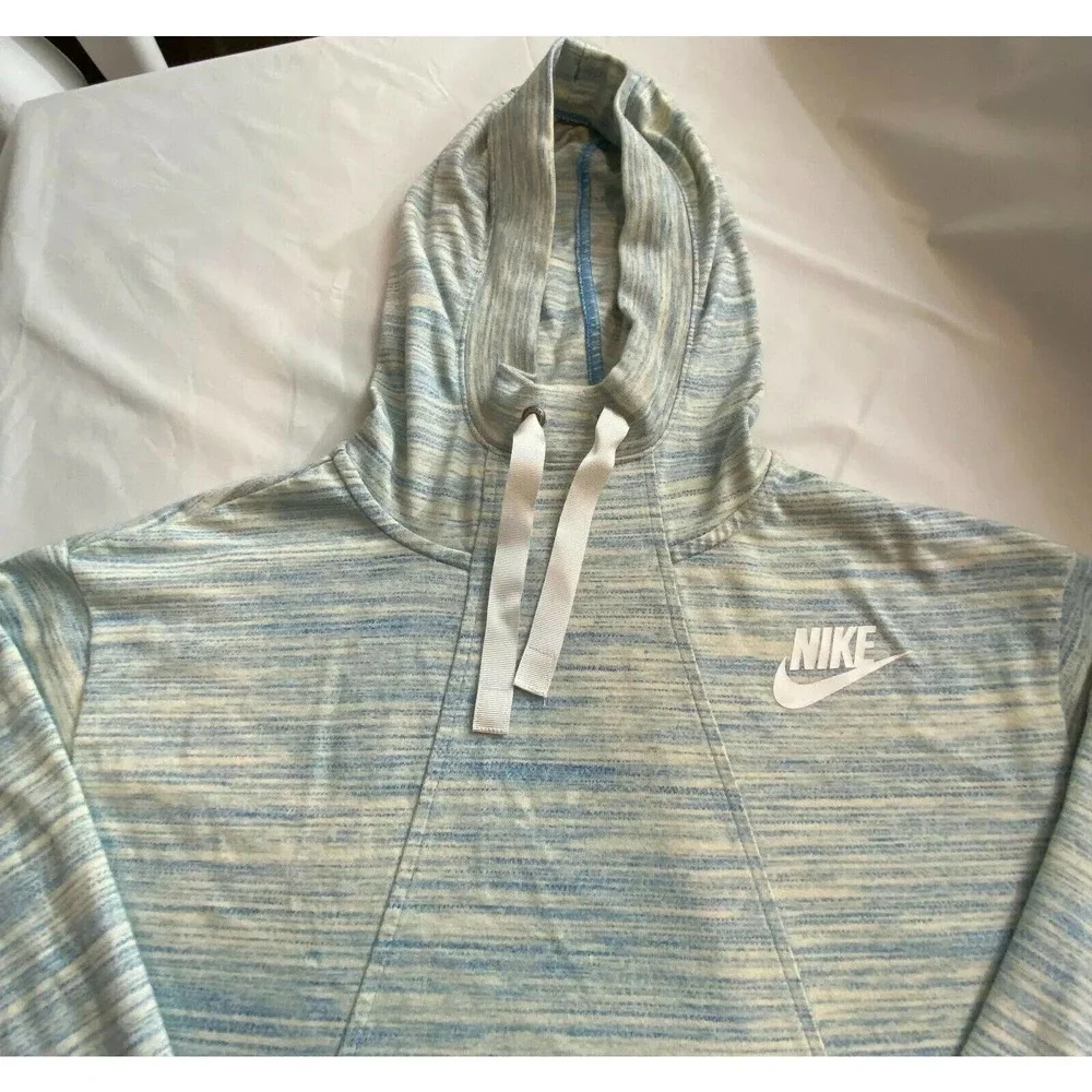 Nike Size Medium Sweatshirt Hoodie Women Heather Blue Gray  Long Sleeve Pullover